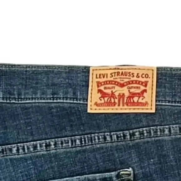 NEW Levi’s‎ 311 Shaping Skinny Capri Dark Wash Women’s 24W NWT - Picture 10 of 12